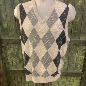 Express V-Neck Argyle Sweater Vest - Gray and Black Medium